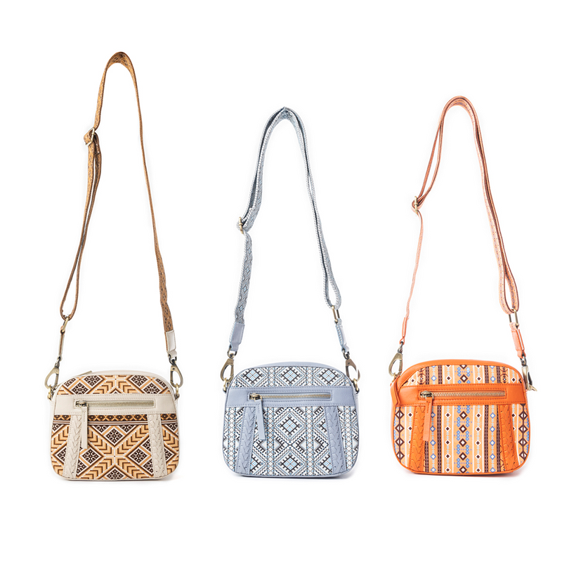 Pueblo Pointe Crossbody Bag In Red