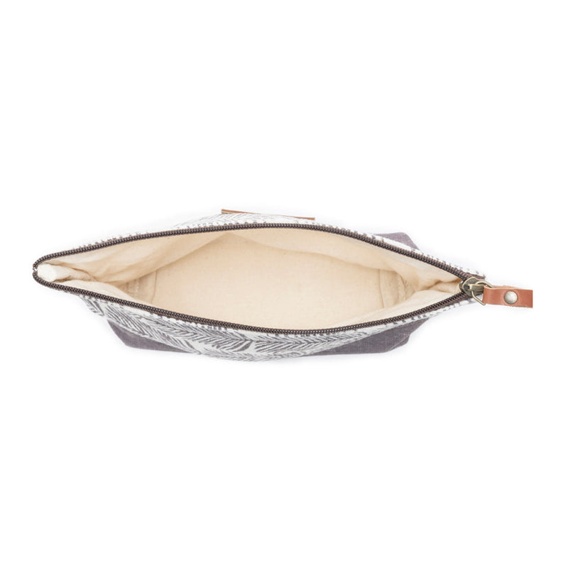 Wanderleaf Pouch in Earthern Grey