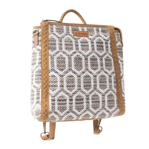 Suzanna Grove Rug Leather Backpack in Sandy White